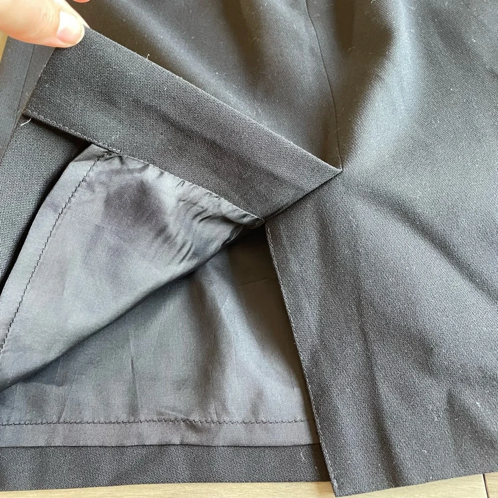 Talbots Timeless Black 100% Worsted Wool Pencil Skirt Lined Size 10
